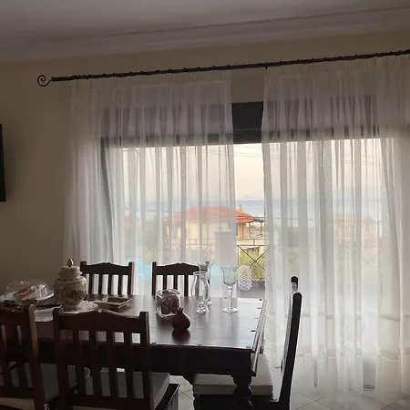 Kastanos *