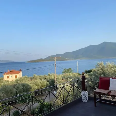 Βίλα Kastanos *